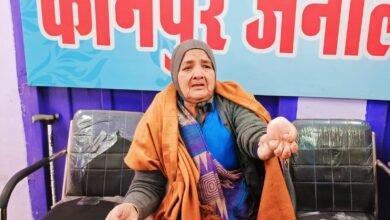 Photo of व्रद्ध माँ पर कलयुगी बेटे का कहर, प्रापर्टी के लालच में रोज़ करता है मारपीट