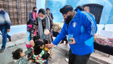 Photo of मकर संक्रांति : सामाज सेविको ने जिला कारागार में महिला कैदियो को वितरित की आवश्यक वस्तुएं