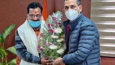 Photo of राष्ट्रीय अध्यक्ष ने पुलिस कमिश्नर विजय सिंह मीणा को दी बधाई