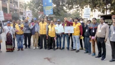 Photo of नागरिक सुरक्षा कोर प्रखंड गोविंद नगर द्वारा जनसंपर्क कर मतदाताओं को किया जागरूक