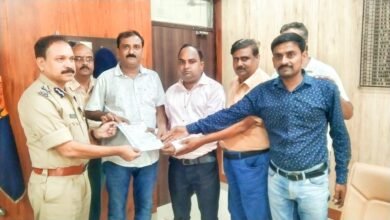 Photo of महबूब प्राचा के खिलाफ कार्यवाही की मांग को लेकर जर्नलिस्ट क्लब ने पुलिस कमिश्नर को सौपा ज्ञापन